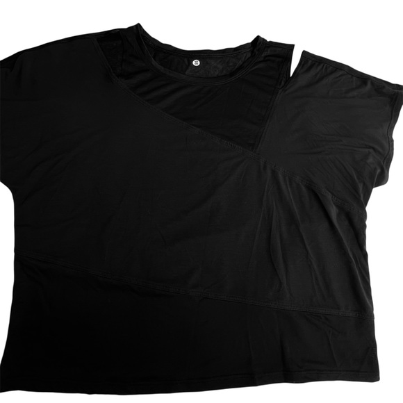 lululemon athletica Tops - Lululemon Athletica Black Asymmetrical Short Sleeve T-Shirt